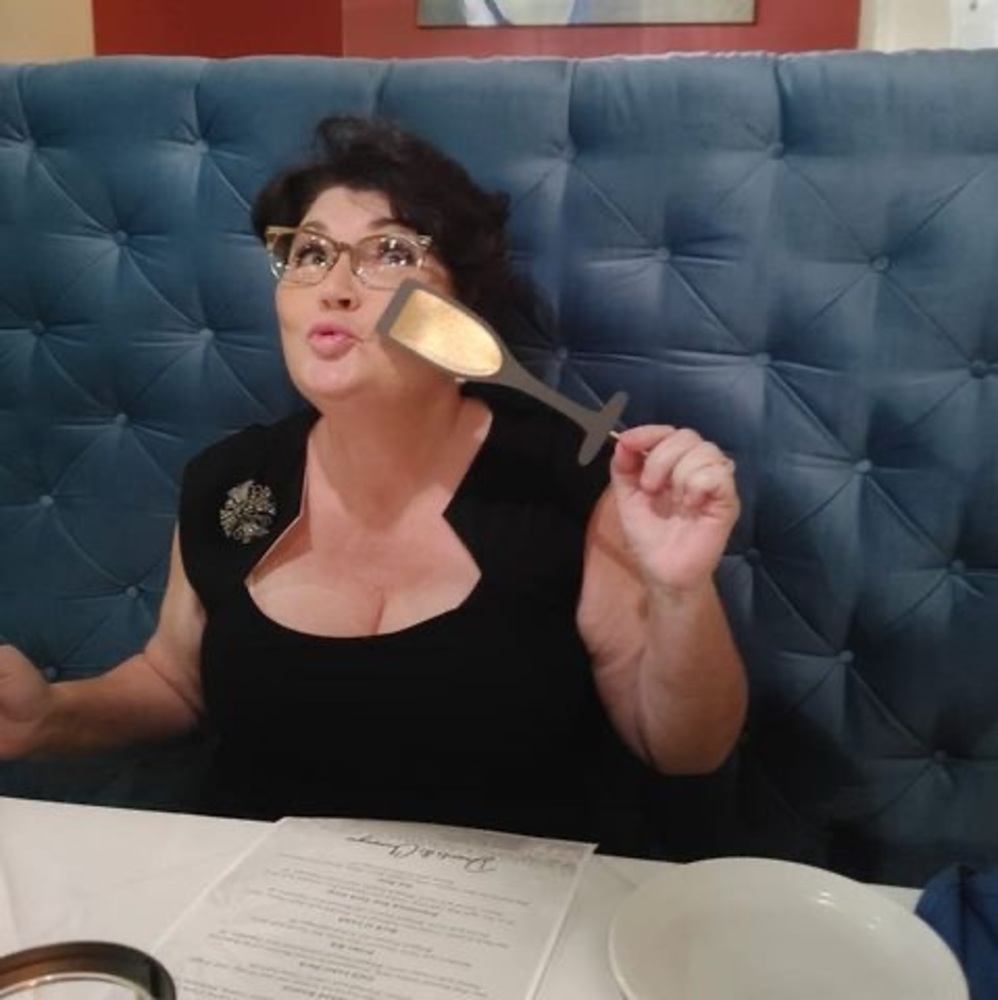 Meet your Posher, Janet